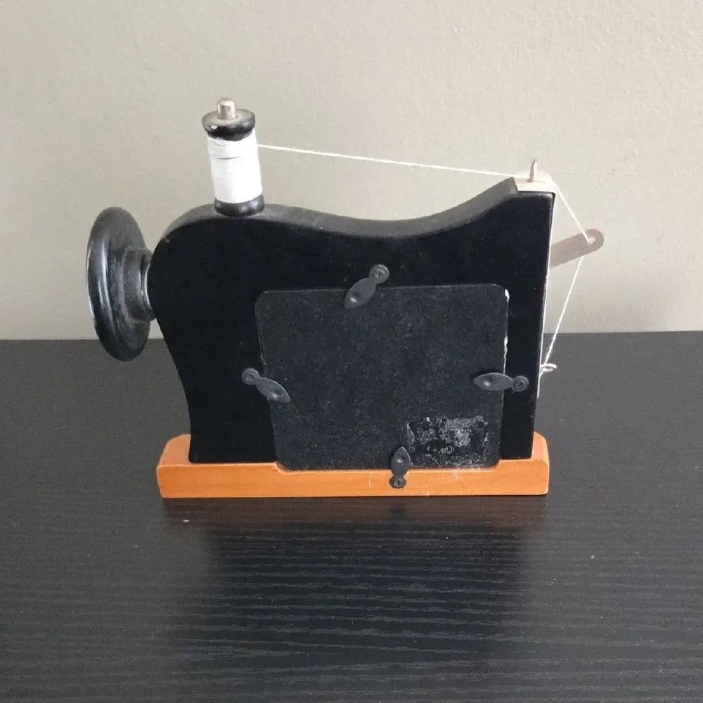 Crafty Black and White Sewing Machine Decor